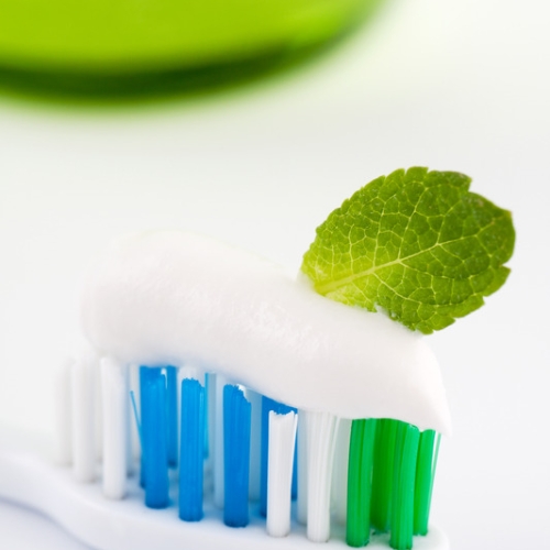 Minty Fresh: Tips for Maintaining Clean Breath All Day Long