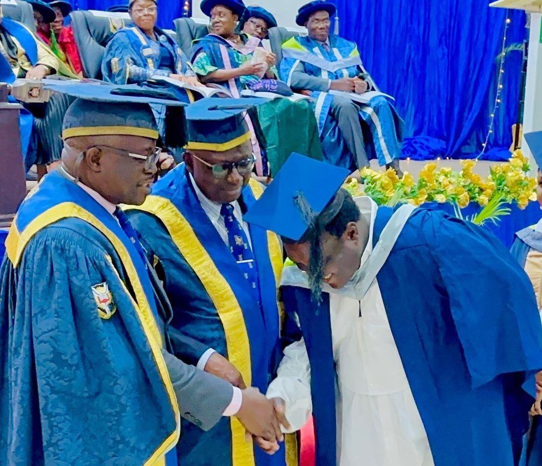 Fuji Maestro Saheed Osupa Graduates with Honours from University of Ibadan